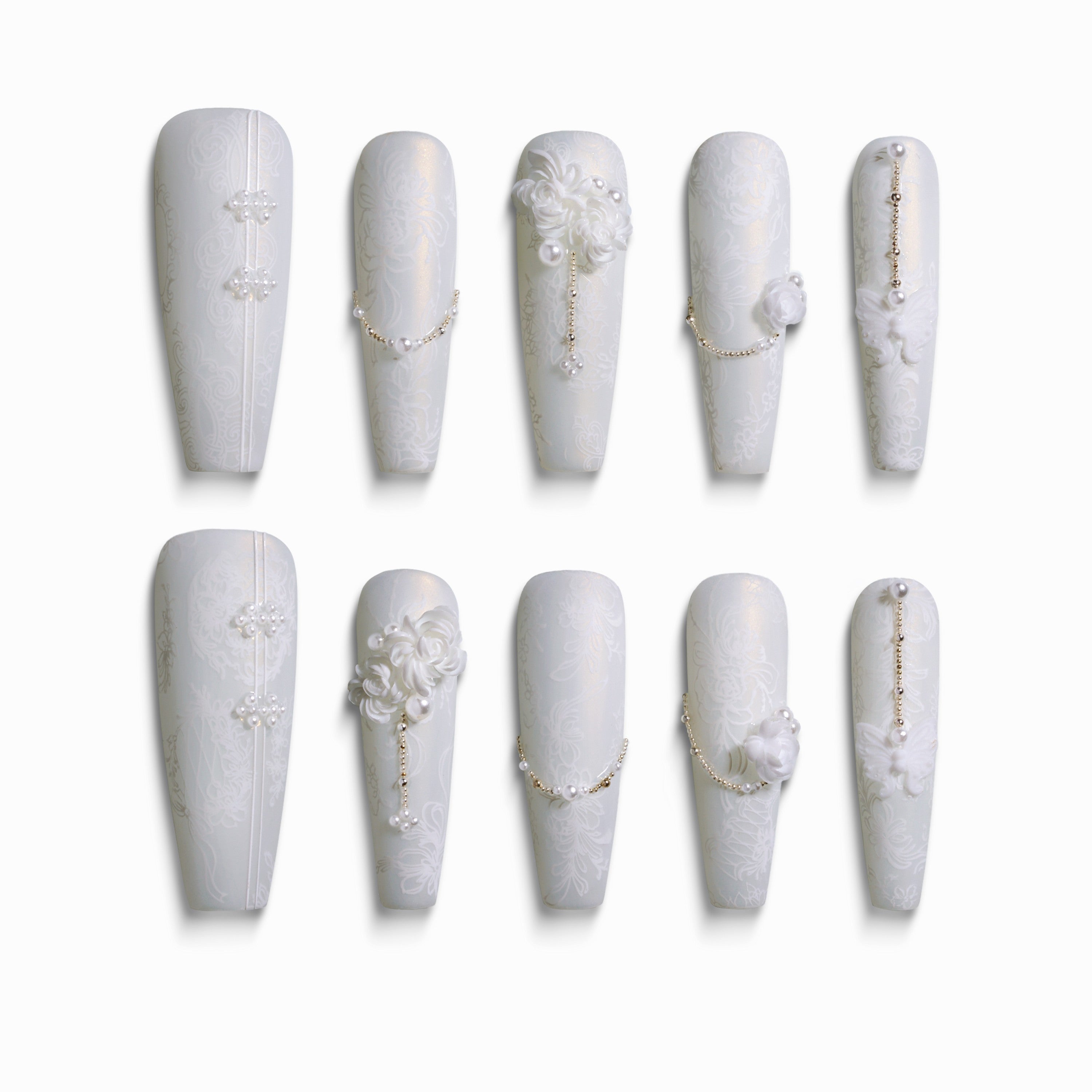 Beige floral wedding press on nails by BOXNAIL. Elegant and timeless bridal manicure set.