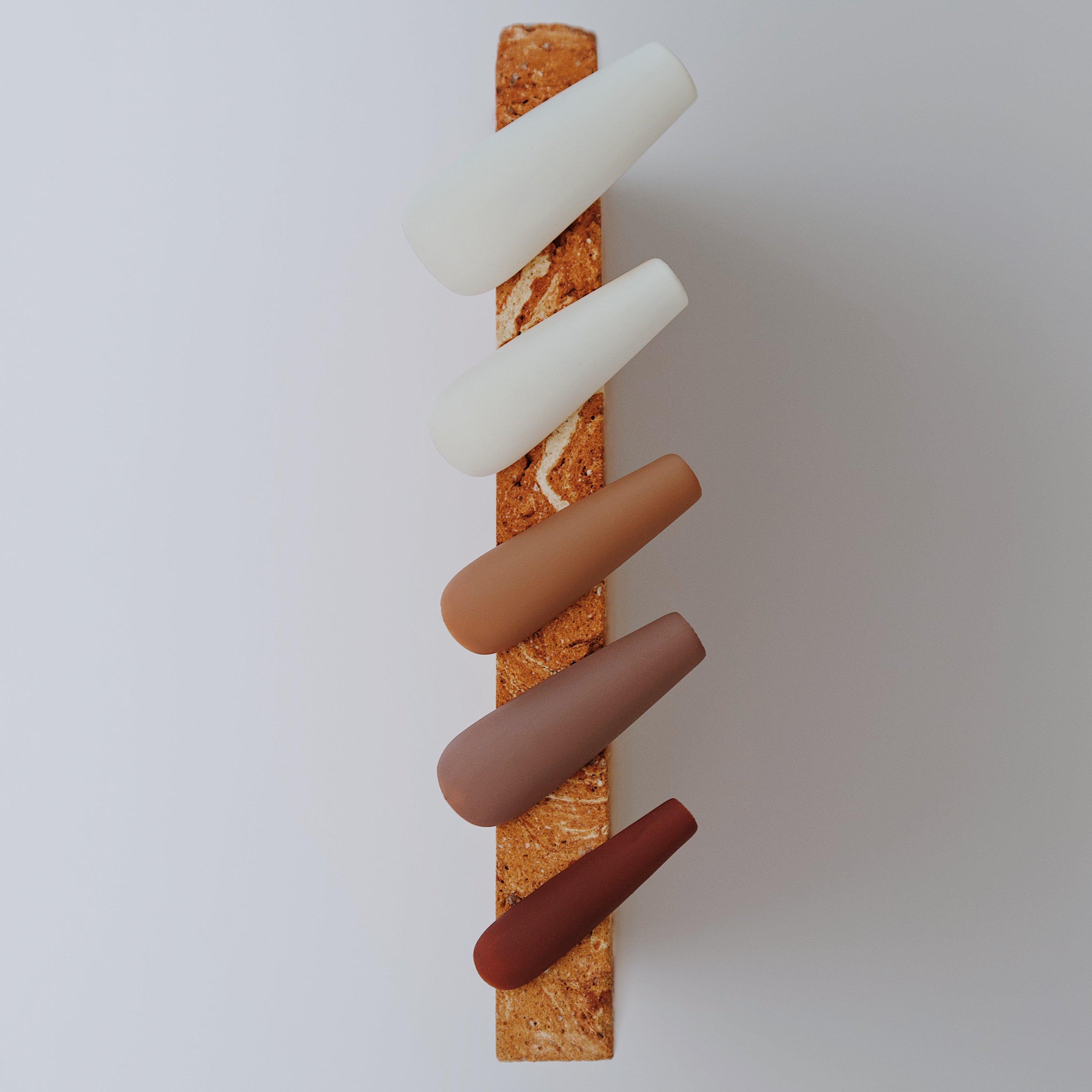 Dresup Brown and White Simplicity matte press on nails in neutral tones. Minimalist everyday false nails for office and casual wear.