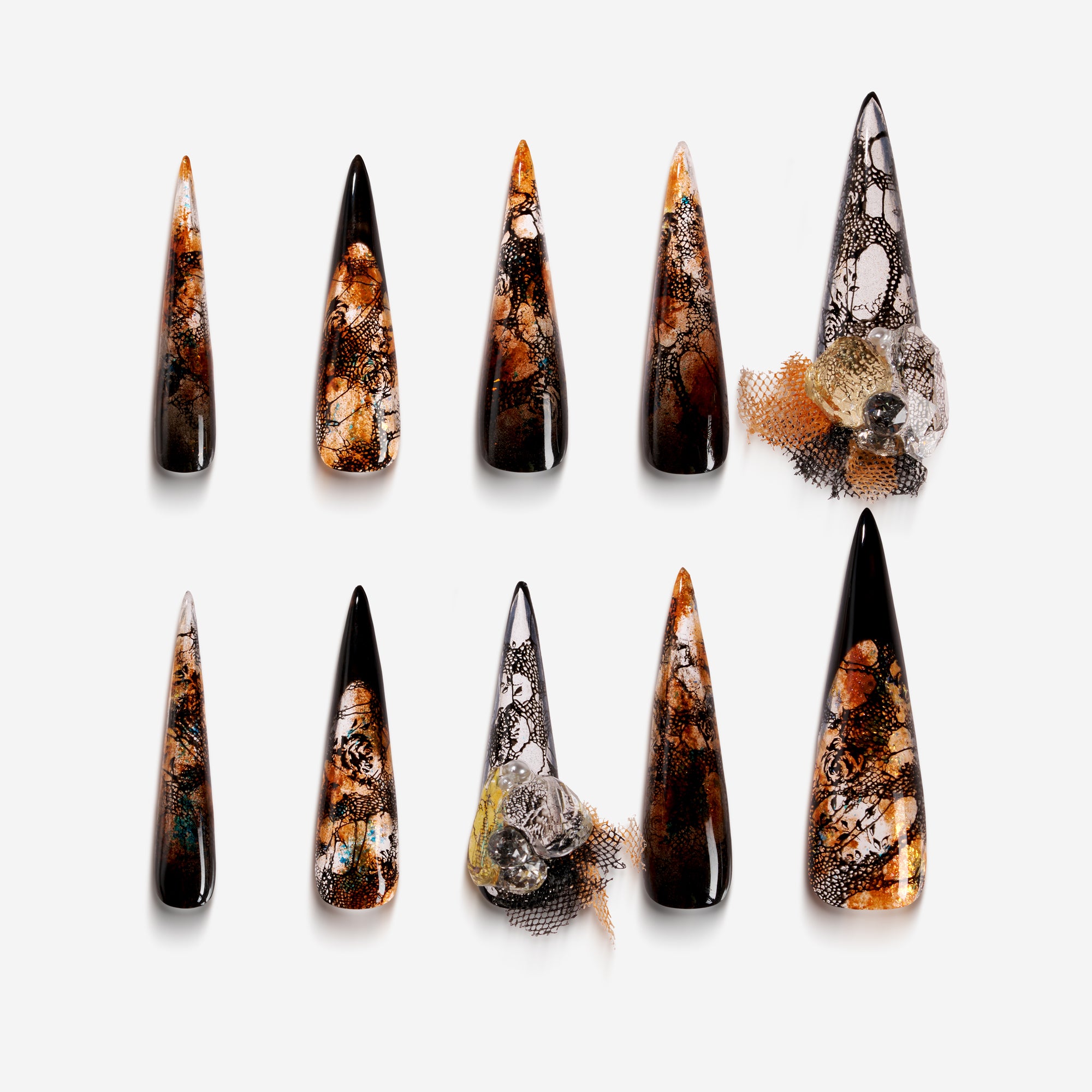 Gilded Phantom – Halloween press on nails with amber-black marbling, lace textures, and 3D floral accents