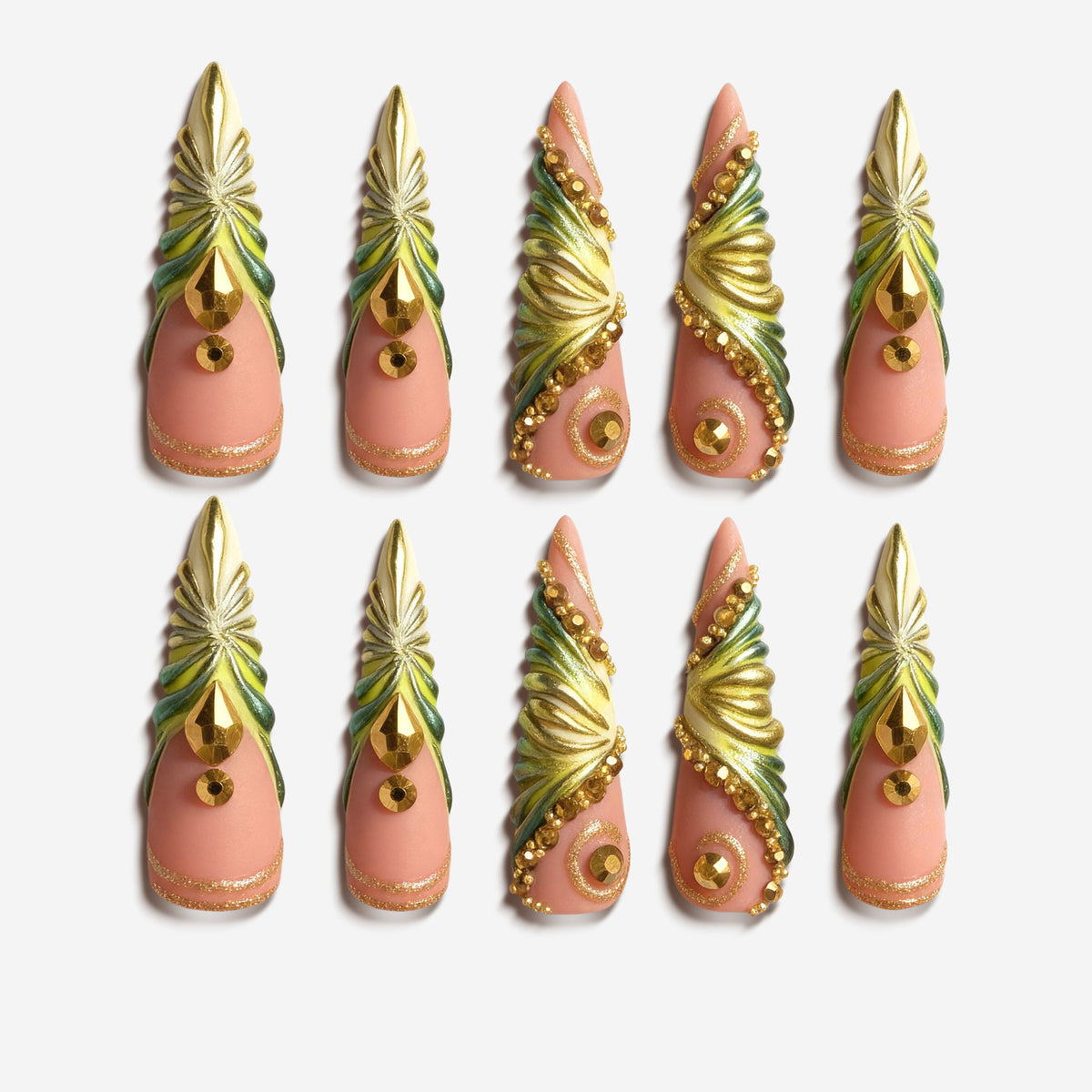 Pine Dream – green and gold 3D press-on nails with metallic art details