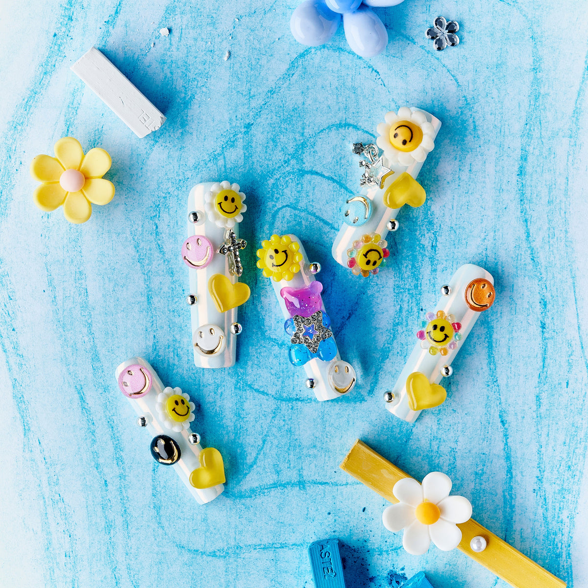 Colorful smiley face 3D press on nails in playful Y2K style. Reusable handmade nail art set.