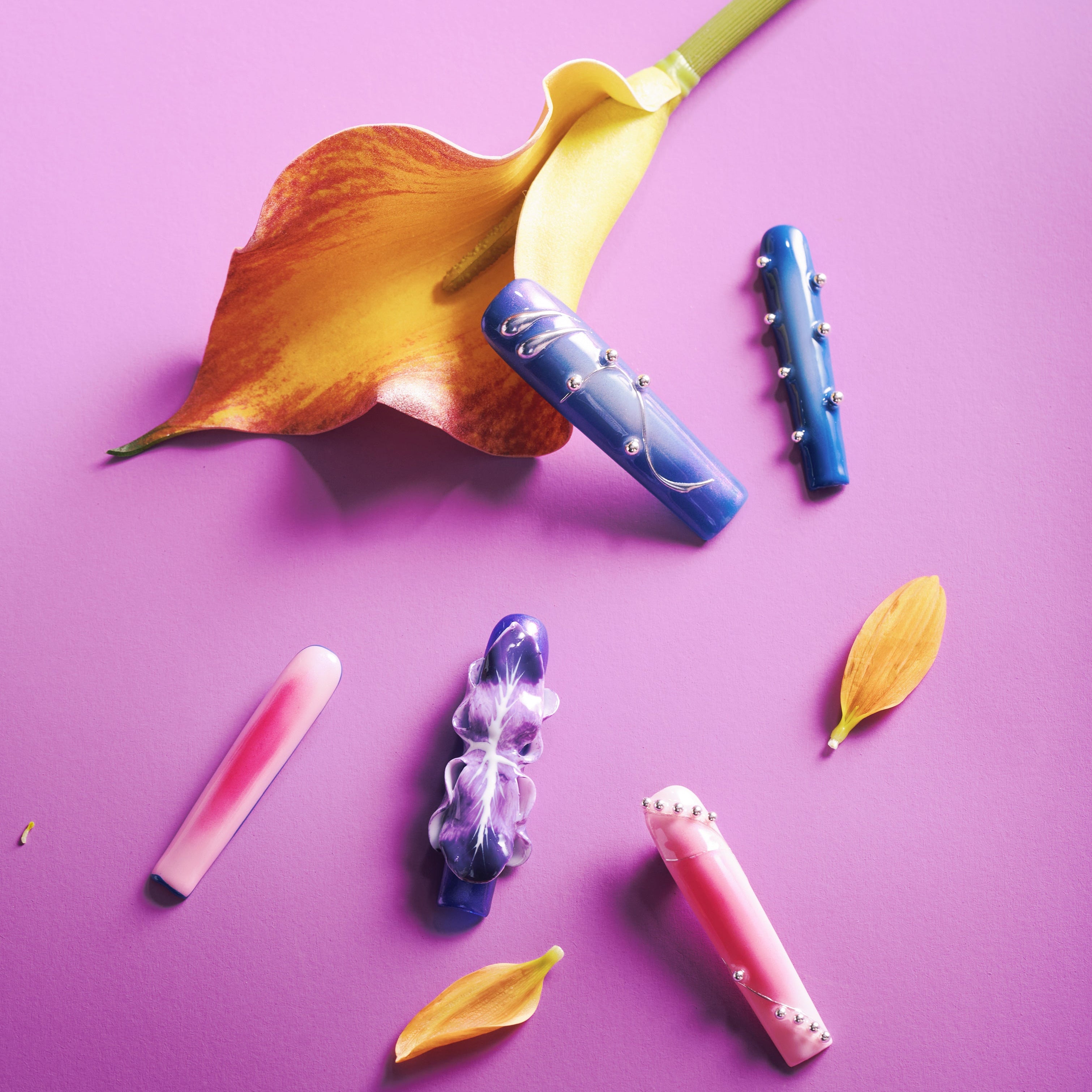 Handmade 3D butterfly coffin press on nails in purple gradient tones. Reusable artistic statement nail set.